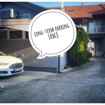 Apartment Anna - Free Pickup From Or Dropoff To Zagreb Airport At Any Time, Please Give Three Days Advance Notice - Long-Term Parking With Airport Transport Possibility Velika Gorica Bagian luar foto
